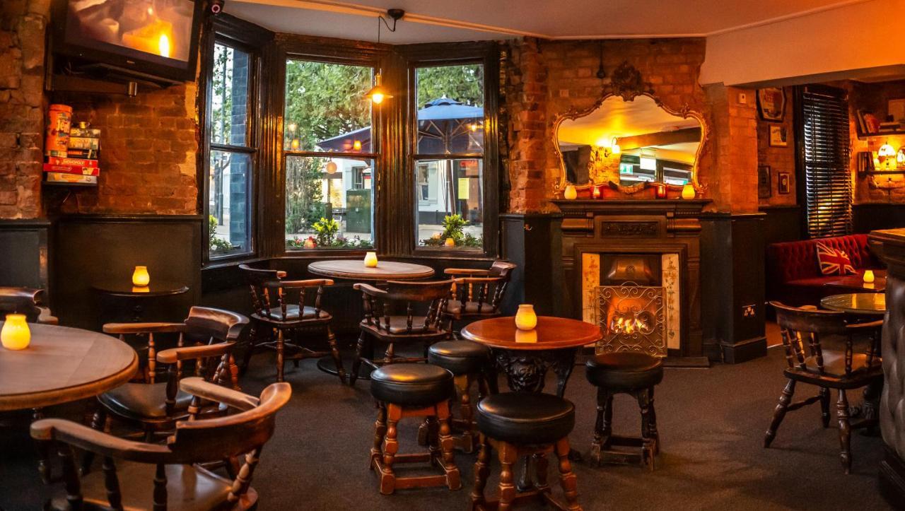 The Foresters Arms Kingston upon Thames  Dış mekan fotoğraf